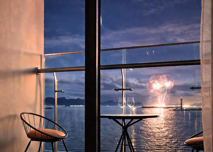 Em - Ocean And Lighthouse View, Sapphire S2 Hạ Long